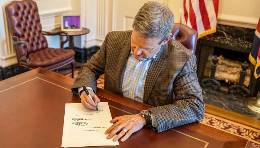 Governor Bill Lee signing the Tennessee Information Protection Act into law